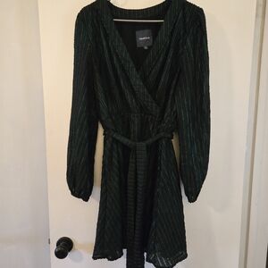 Black and Green Textured Dress
